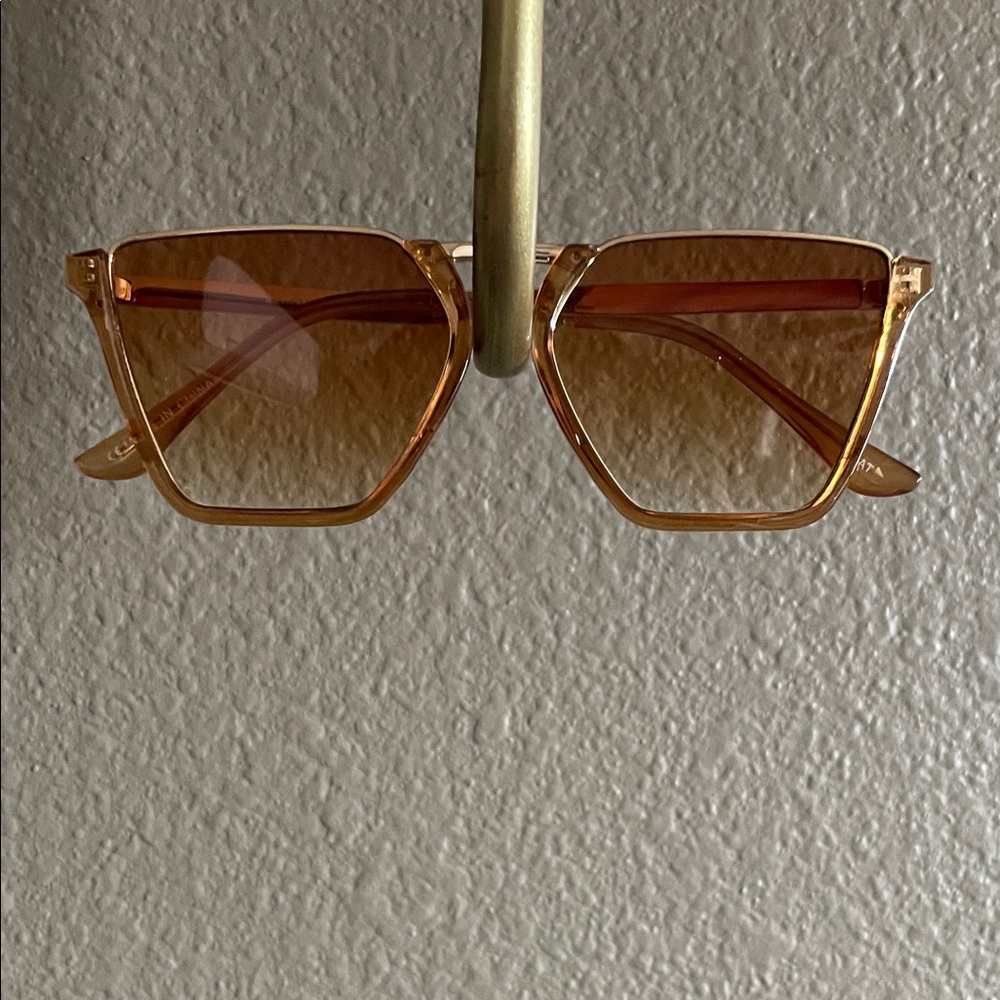 Stylish Brown Sunglasses